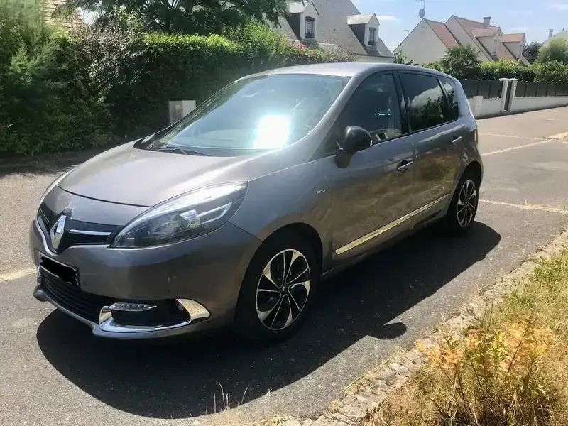 Gris Utilisé 2014 Renault Scénic III Bose Edition Monospace | 6 600 € (Prix juste) - Image 1/4