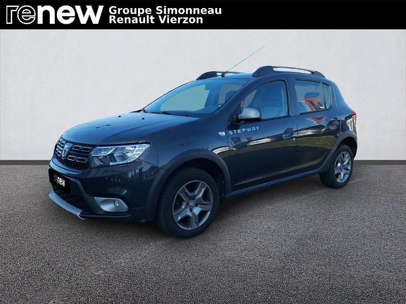 Gris Utilisé 2020 Dacia Sandero Stepway Citadine | 9 990 € (Prix juste) - Image 1/4