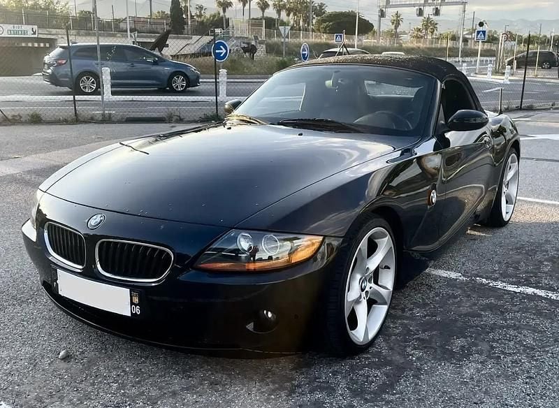 Noir Utilisé 2003 BMW Z4 Cabriolet | 11 500 € - Image 1/4