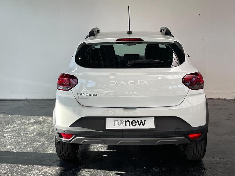Occasion Dacia Sandero Essentiel 92 ch (67 kW) 2023 Blanc Citadine
