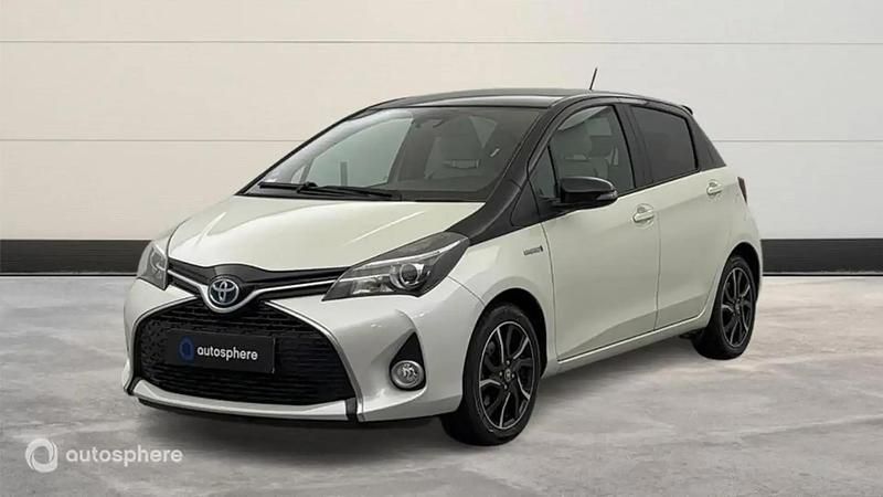 Utilisé 2016 Toyota Yaris Hybrid Berline | 14 799 € (Prix juste) - Image 1/4
