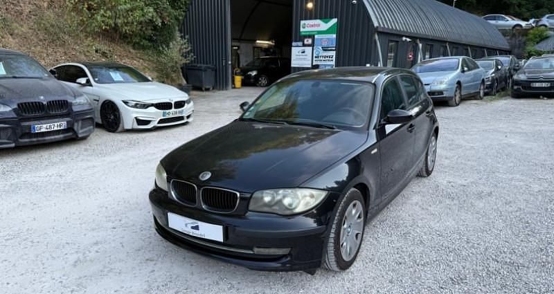 Noir Utilisé 2008 BMW 118 Citadine | 6 500 € (Prix assez cher) - Image 1/4