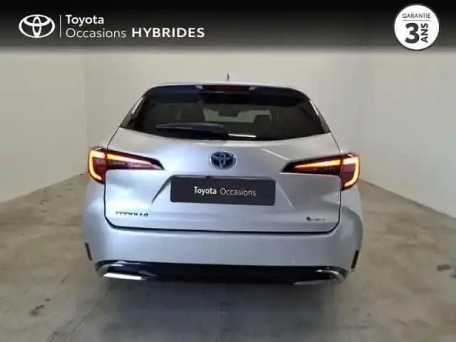 Occasion Toyota Corolla Design 2024 Gris argent métallisé Break