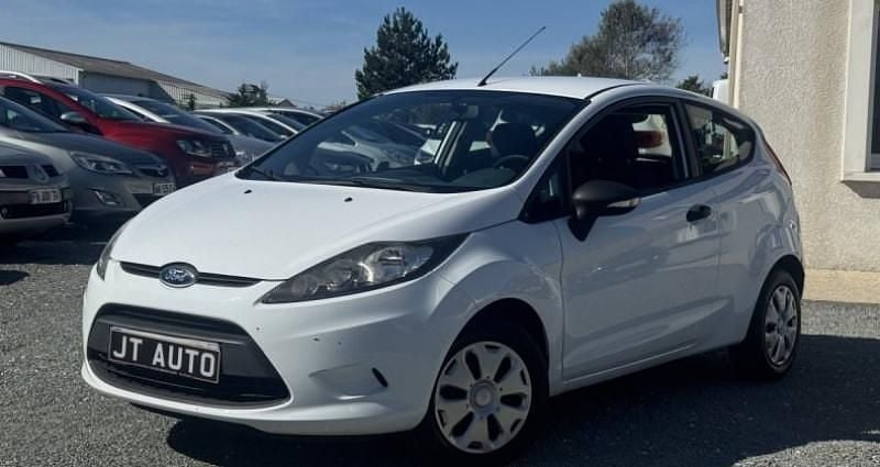 Utilisé 2011 Ford Fiesta Ambiente Citadine | 5 990 € (Prix juste) - Image 1/4