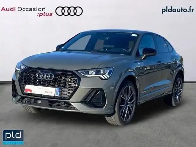 Gris Utilisé 2022 Audi Q3 Sportback S-Line SUV | 37 990 € - Image 1/4