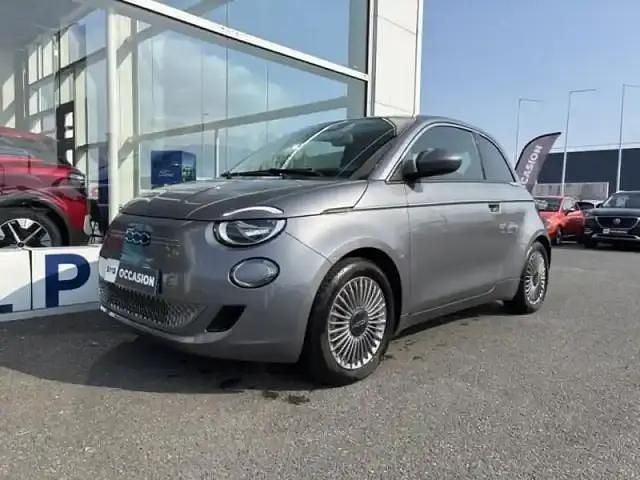 Blanc Utilisé 2023 Fiat 500e Tech Citadine | 16 980 € (Bon prix) - Image 1/4