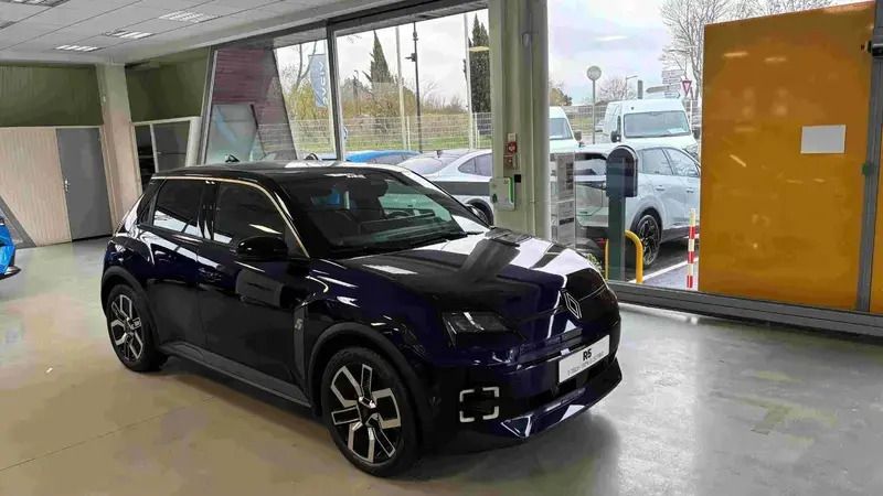Bleu Utilisé 2024 Renault R5 Techno Citadine | 32 900 € (Prix juste) - Image 1/4