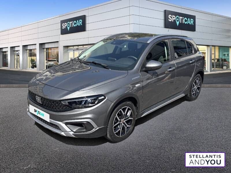 Occasion Fiat Tipo Cross 130 ch (95 kW) 2023 Gris Berline