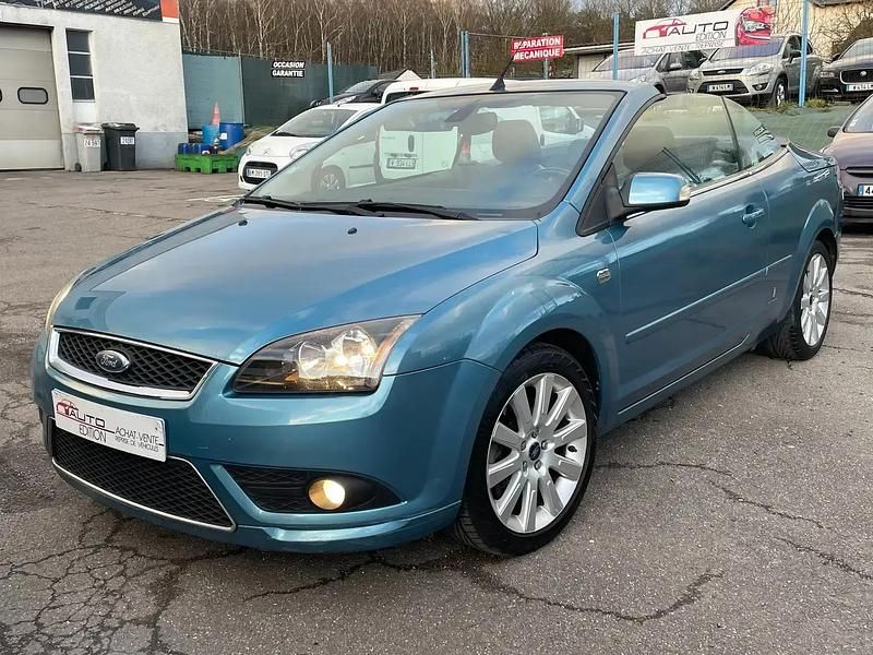 Bleu Occasion 2007 Ford Focus Cabriolet Titanium Cabriolet | 3 890 € - Image 1/4