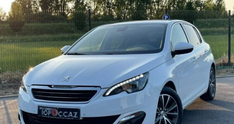 Blanc Utilisé 2016 Peugeot 308 Allure Berline | 12 490 € (Bon prix) - Image 1/4