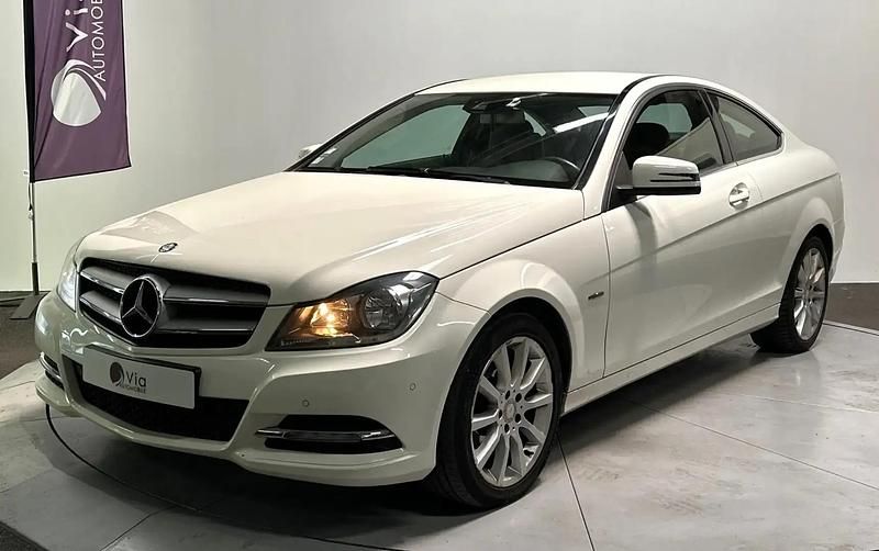 Blanc Utilisé 2011 Mercedes CL220 Coupé | 10 499 € - Image 1/4