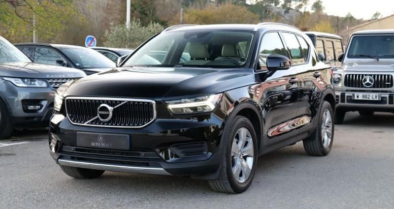 Noir Occasion 2018 Volvo XC40 Momentum SUV | 22 490 € (Prix juste) - Image 1/4
