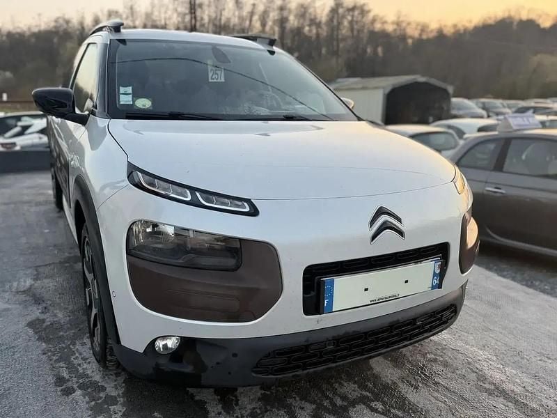 Occasion Citroën C4 Shine 94 ch (69 kW) 2014 Blanc SUV