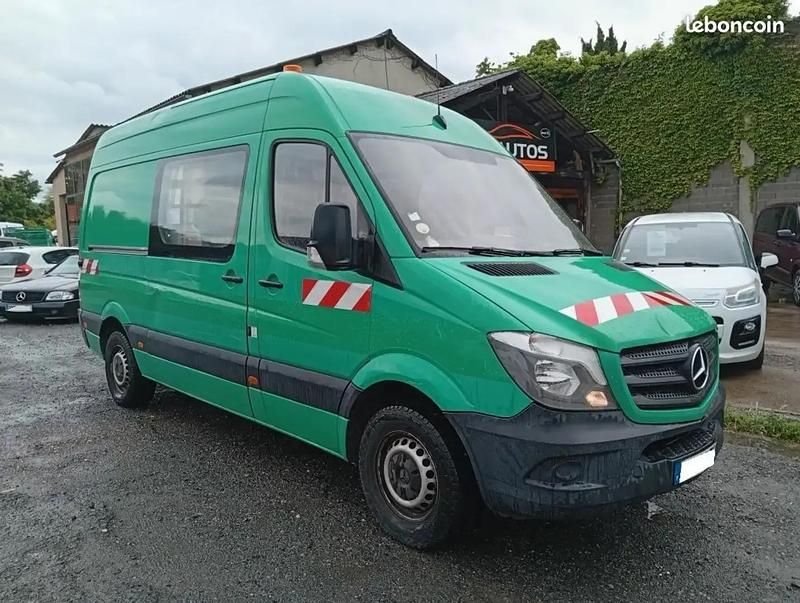 Vert Utilisé 2015 Mercedes Sprinter Van | 11 850 € - Image 1/4