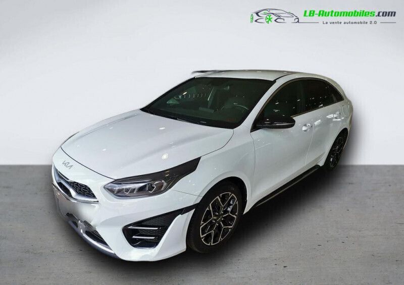 Utilisé 2022 Kia ProCeed Citadine | 28 200 € (Prix juste) - Image 1/4