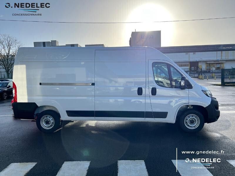 Occasion Fiat Ducato Lounge 140 ch (102 kW) 2022 Blanc Van