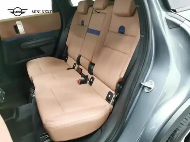 Occasion Mini Countryman Favoured 158 ch (116 kW) 2024 Smokey green SUV