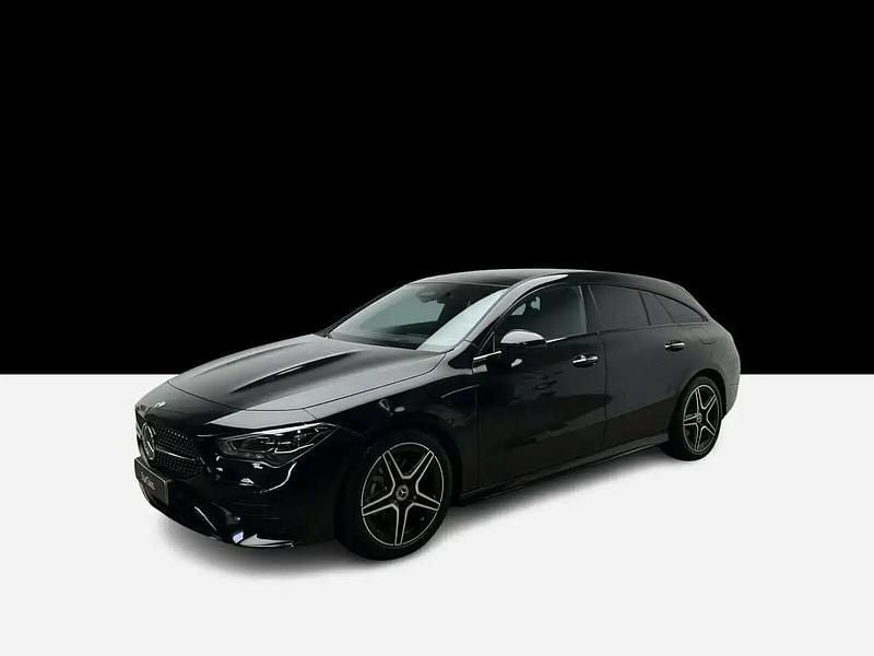 Noir Utilisé 2025 Mercedes CLA180 Shooting Brake AMG line Break | 51 271 € - Image 1/4