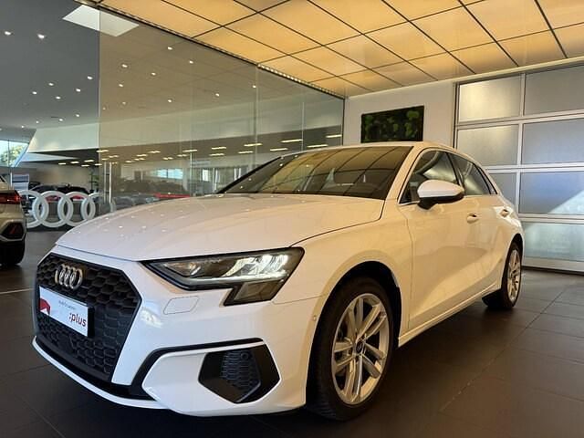 Blanc ibis Utilisé 2023 Audi A3 Design | 23 990 € (Bon prix) - Image 1/4