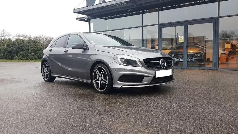 Gris Utilisé 2015 Mercedes A200 Berline | 16 990 € (Prix assez cher) - Image 1/4