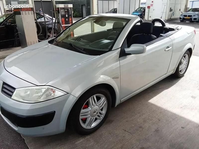 Gris Occasion 2004 Renault Mégane Cabriolet Cabriolet | 2 950 € - Image 1/4