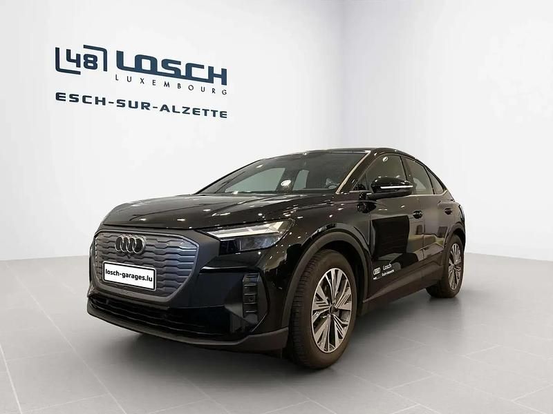 Noir Utilisé 2025 Audi Q4 Sportback e-tron Sport SUV | 47 009 € - Image 1/4