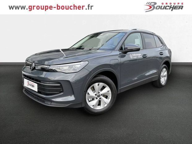 Gris Utilisé 2024 VW Tiguan Edition SUV | 46 990 € - Image 1/4