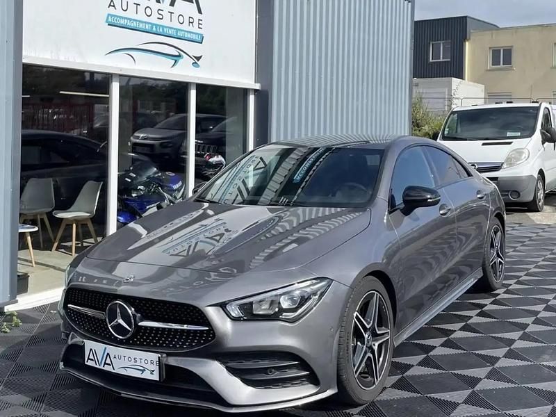 Gris Occasion 2019 Mercedes 220 AMG line Berline | 25 480 € (Prix juste) - Image 1/4