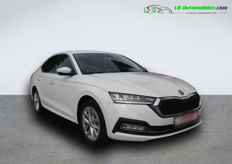 Utilisé 2023 Skoda Octavia Berline | 27 000 € (Prix juste) - Image 1/4