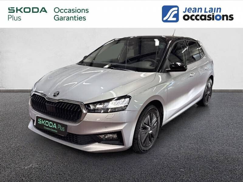 Gris Utilisé 2022 Skoda Fabia Ambition Berline | 17 490 € (Prix juste) - Image 1/4