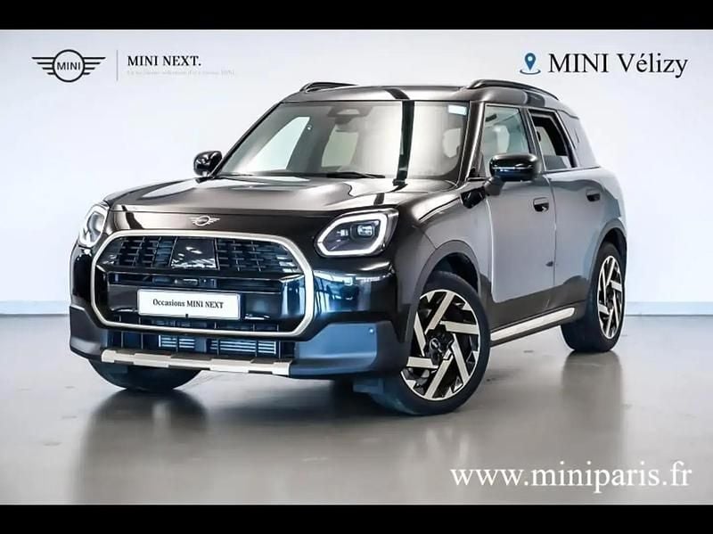 Noir Utilisé 2024 Mini Countryman Favoured SUV | 39 860 € (Prix juste) - Image 1/4