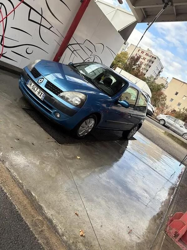 Utilisé 2002 Renault Clio II Expression Berline | 2 590 € (Prix juste) - Image 1/4