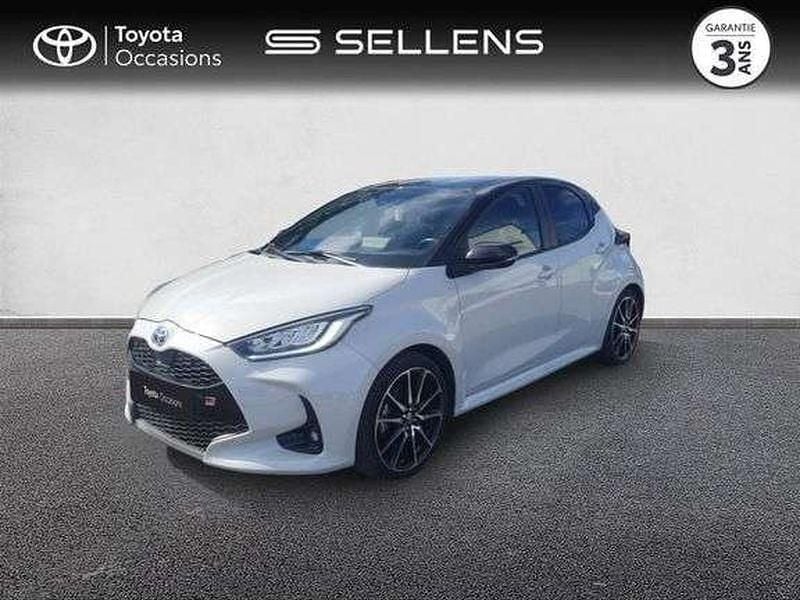 Occasion 2022 Toyota Yaris Hybrid Sport Berline | 20 480 € (Prix assez cher) - Image 1/1