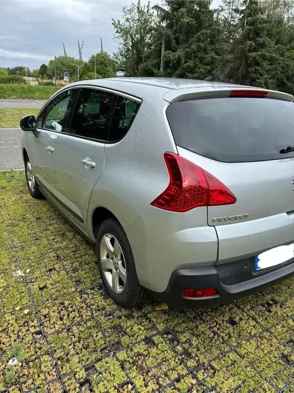 Utilisé 2012 Peugeot 3008 Business-Line SUV | 3 200 € (Super prix) - Image 1/4
