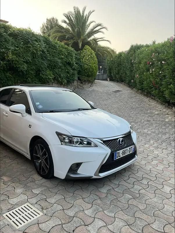 Occasion 2014 Lexus CT200h Sport Line Berline | 12 250 € - Image 1/4