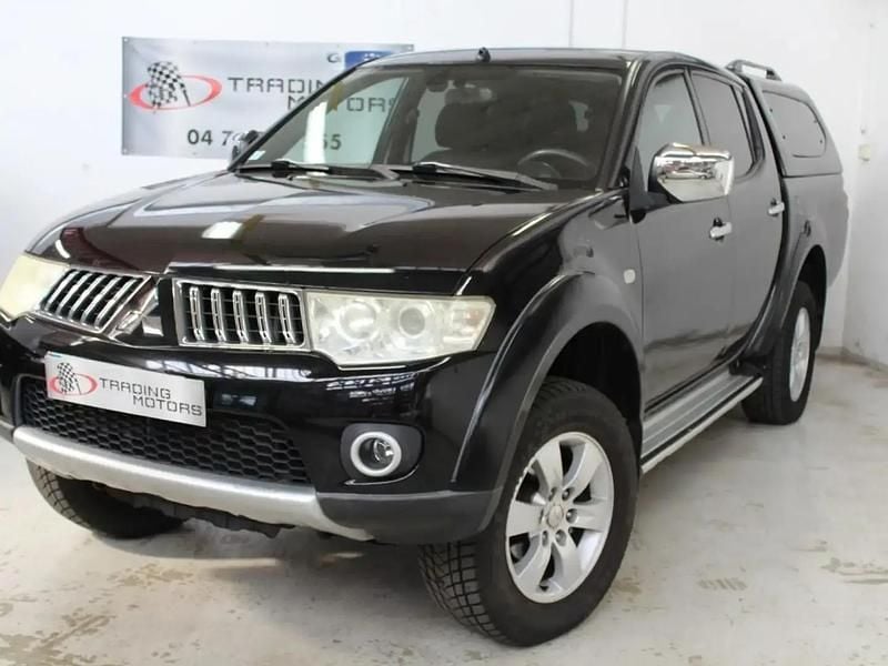 Noir Utilisé 2010 Mitsubishi L200 Intense Pick-up | 15 250 € - Image 1/4
