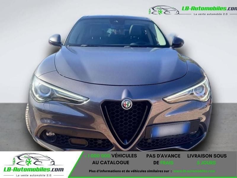 Utilisé 2021 Alfa Romeo Stelvio SUV | 31 200 € (Prix cher) - Image 1/4
