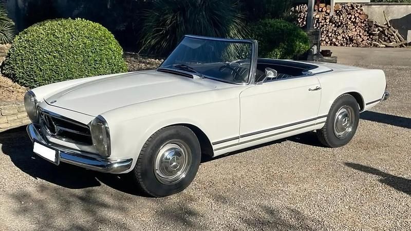 Blanc Occasion 1964 Mercedes 230 Cabriolet | 82 390 € - Image 1/4