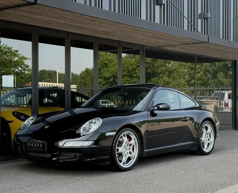 Noir Utilisé 2005 Porsche 911 Carrera S Coupé | 56 990 € (Prix juste) - Image 1/4