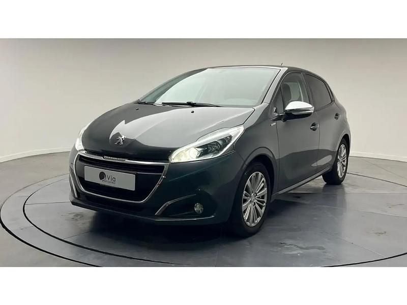 Gris Occasion 2017 Peugeot 208 Style Citadine | 7 490 € (Bon prix) - Image 1/4