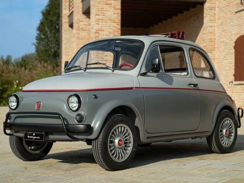 Gris Utilisé 1971 Fiat 500L Monospace | 16 500 € - Image 1/4