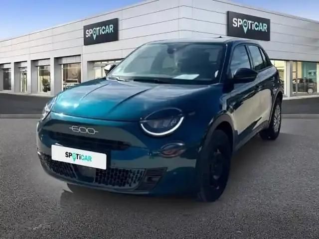 Rouge Occasion 2024 Fiat 600 Style SUV | 19 990 € (Bon prix) - Image 1/4