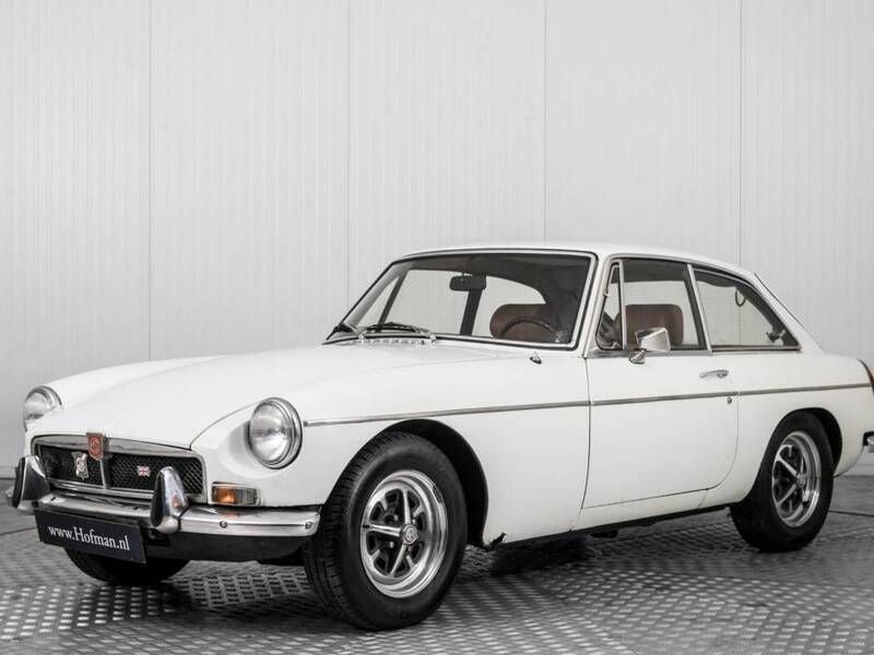 Blanc Utilisé 1974 MG B GT Coupé | 7 999 € - Image 1/4