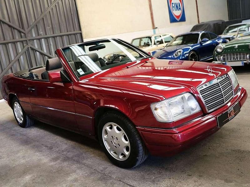 Occasion Mercedes E220 150 ch (110 kW) 1993 Rouge Cabriolet