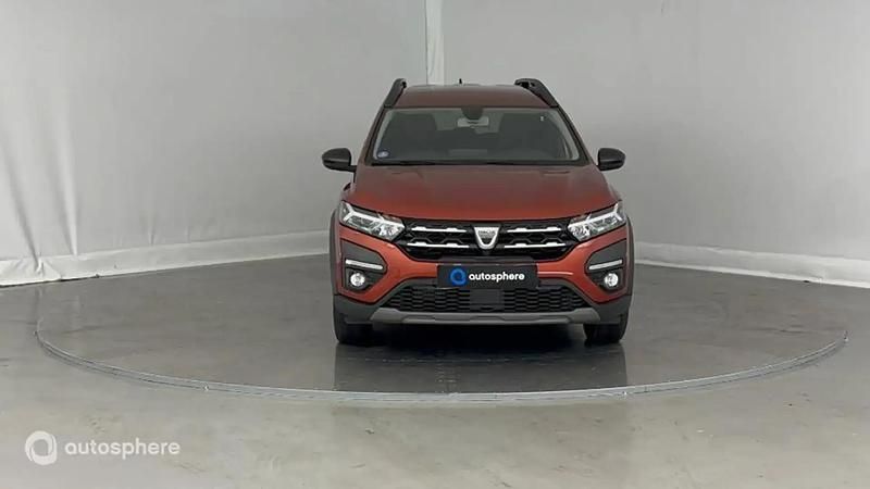 Image 2/4