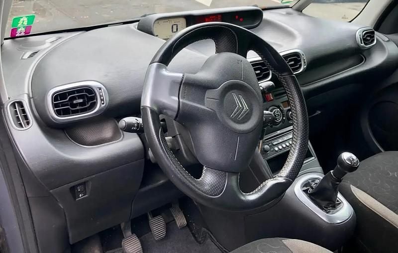 Gris Utilisé 2009 Citroën C3 Picasso Comfort Monospace | 1 580 € (Prix juste) - Image 1/4