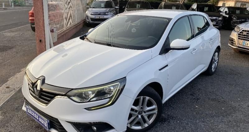 Utilisé 2019 Renault Mégane IV Zen Berline | 12 490 € (Prix juste) - Image 1/4