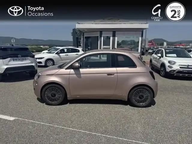 Occasion Fiat 500e 2022 Rose gold métal Berline