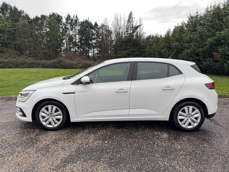Occasion Renault Mégane IV Business 115 ch (84 kW) 2021 Berline