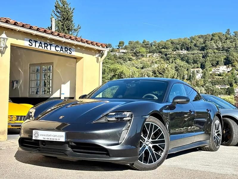 Gris Utilisé 2021 Porsche Taycan 4S Performance Package Berline | 64 900 € (Super prix) - Image 1/4